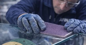 ¿Qué son las lijas para cristal y para qué sirven?